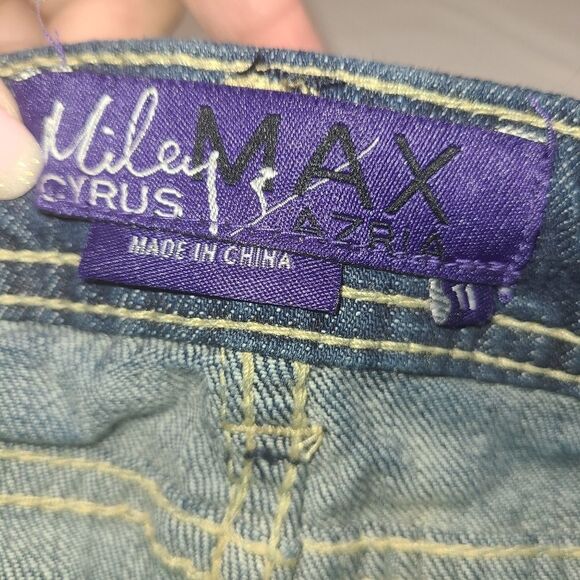 jean shorts, distressed  with frayed hem, juniors size 11 - Picture 3 of 5